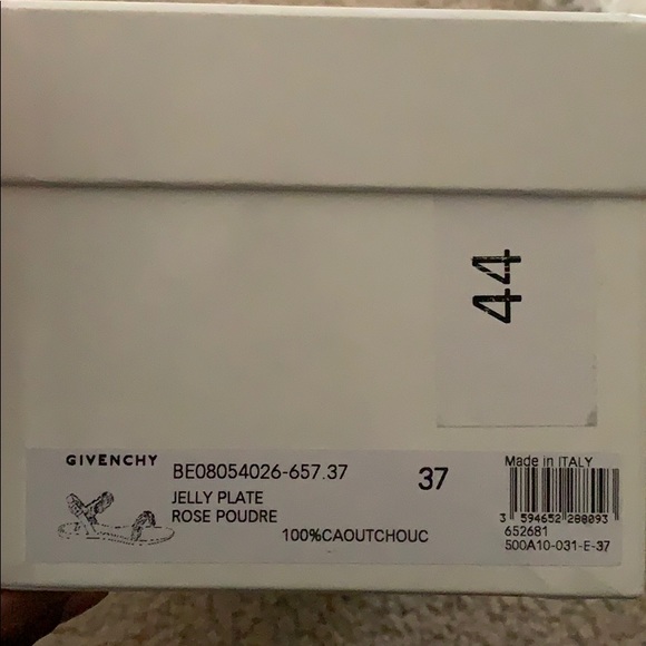 Givenchy - Picture 2 of 2